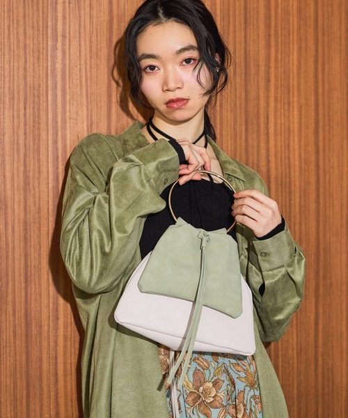 mysty woman(ミスティウーマン)の「ツインリングBAG 663963(ハンドバッグ・レディース・ブラック系その他/グリーン系その他・FREE)」の2枚目の写真