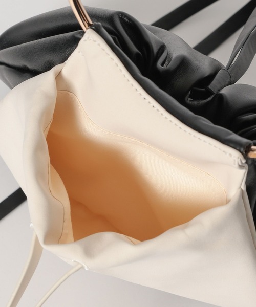 mysty woman(ミスティウーマン)の「ツインリングBAG 663963(ハンドバッグ・レディース・ブラック系その他/グリーン系その他・FREE)」の16枚目の写真