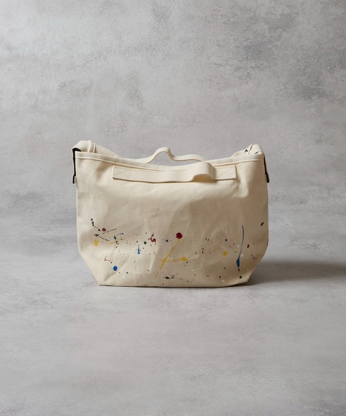 NUMBER (N)INE(ナンバーナイン)の「HAND PAINTED CANVAS 2WAY HANDLE FLAP SHOULDER BAG / SMALL / ハンドペイント コットン キャンバス 2way ハンドル フラップ ショルダーバッグ スモールサイズ(ショルダーバッグ・メンズ・ブラック/アイボリー系2/ブラック系その他2/アイボリー・FREE)」の15枚目の写真