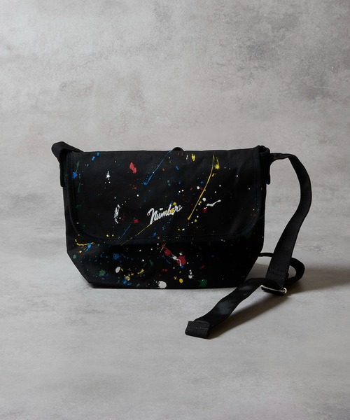 NUMBER (N)INE(ナンバーナイン)の「HAND PAINTED CANVAS 2WAY HANDLE FLAP SHOULDER BAG / SMALL / ハンドペイント コットン キャンバス 2way ハンドル フラップ ショルダーバッグ スモールサイズ(ショルダーバッグ・メンズ・ブラック/アイボリー系2/ブラック系その他2/アイボリー・FREE)」の5枚目の写真