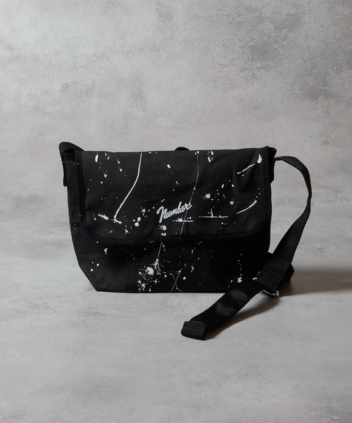 NUMBER (N)INE(ナンバーナイン)の「HAND PAINTED CANVAS 2WAY HANDLE FLAP SHOULDER BAG / SMALL / ハンドペイント コットン キャンバス 2way ハンドル フラップ ショルダーバッグ スモールサイズ(ショルダーバッグ・メンズ・ブラック/アイボリー系2/ブラック系その他2/アイボリー・FREE)」の21枚目の写真