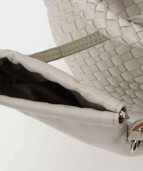 ONE DAY KMC (ワンデイケーエムシー)の「HERB/Intrecciato Tote Bag with 2Way Pouch/ツーウェイポーチ付きトートバッグ(トートバッグ・レディース・ブラウン/ブラック/アイボリー・FREE)」の7枚目の写真