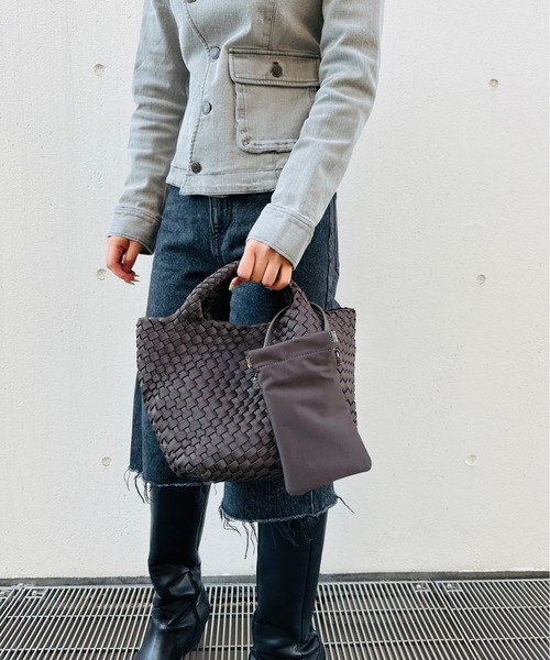 ONE DAY KMC (ワンデイケーエムシー)の「HERB/Intrecciato Tote Bag with 2Way Pouch/ツーウェイポーチ付きトートバッグ(トートバッグ・レディース・ブラウン/ブラック/アイボリー・FREE)」の3枚目の写真