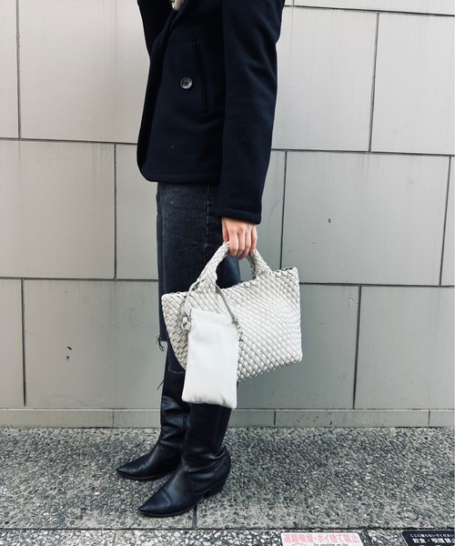 ONE DAY KMC (ワンデイケーエムシー)の「HERB/Intrecciato Tote Bag with 2Way Pouch/ツーウェイポーチ付きトートバッグ(トートバッグ・レディース・ブラウン/ブラック/アイボリー・FREE)」の9枚目の写真