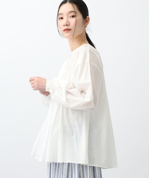 studio CLIP（スタディオクリップ）の「《natural by clip》Cメニーピンタックブラウス（シャツ/ブラウス・レディース・オフホワイト/ライトグレー/ライトグリーン・FREE）」の17枚目の写真