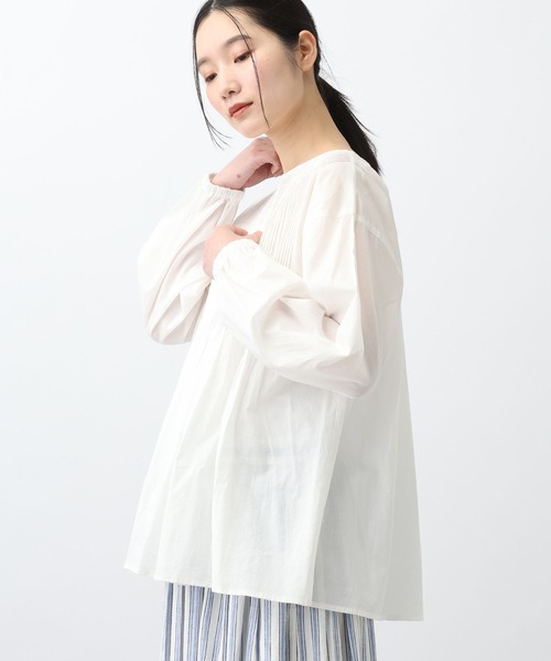 studio CLIP（スタディオクリップ）の「《natural by clip》Cメニーピンタックブラウス（シャツ/ブラウス・レディース・オフホワイト/ライトグレー/ライトグリーン・FREE）」の18枚目の写真