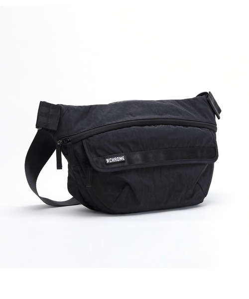CHROME ボディバッグ　ブラック CHROME / クローム ］BOT FLAP SLING 8L BCNL_BLACK CRINKLE / ボット