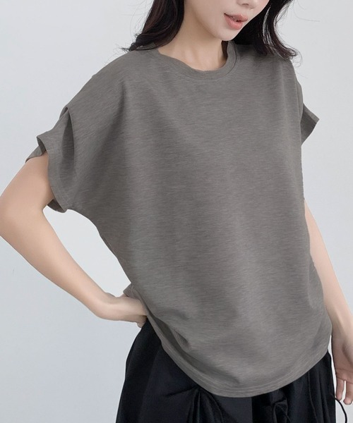 LOWO（ロワ）の「タックスリーブ カットソー Tシャツ 半袖（Tシャツ/カットソー・レディース・グレー/ベージュ/ホワイト/ブラック/チャコールグレー・FREE）」の3枚目の写真
