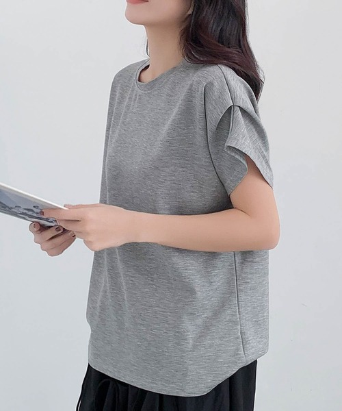 LOWO（ロワ）の「タックスリーブ カットソー Tシャツ 半袖（Tシャツ/カットソー・レディース・グレー/ベージュ/ホワイト/ブラック/チャコールグレー・FREE）」の12枚目の写真