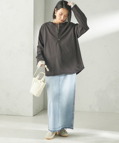 SHIPS(シップス)の「【SHIPS別注】onit: ヘンリー ネック プルオーバー(Tシャツ/カットソー・レディース・グレー/ライトグレー/ライトブルー/ブラック・ONE SIZE)」の9枚目の写真
