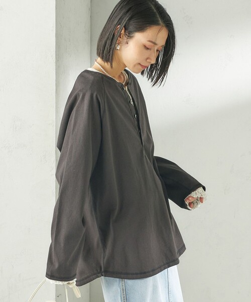 SHIPS(シップス)の「【SHIPS別注】onit: ヘンリー ネック プルオーバー(Tシャツ/カットソー・レディース・グレー/ライトグレー/ライトブルー/ブラック・ONE SIZE)」の15枚目の写真