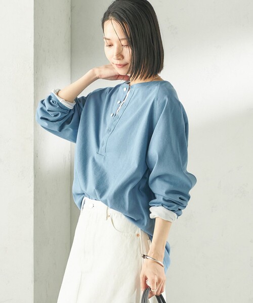 SHIPS(シップス)の「【SHIPS別注】onit: ヘンリー ネック プルオーバー(Tシャツ/カットソー・レディース・グレー/ライトグレー/ライトブルー/ブラック・ONE SIZE)」の22枚目の写真