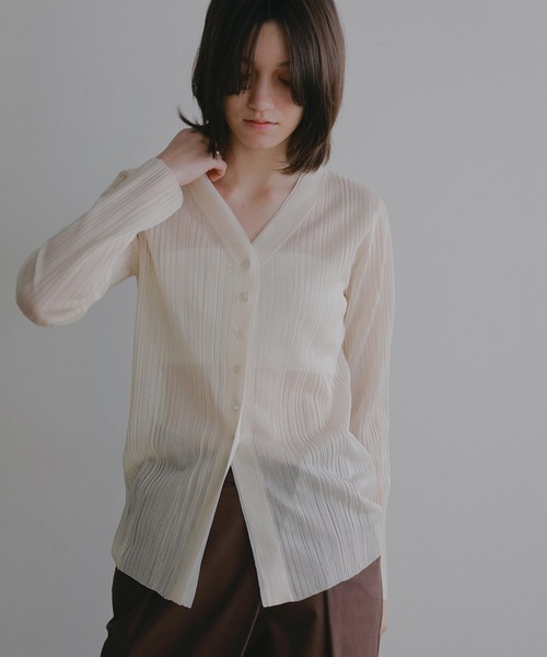 MANOF(マノフ)の「SHEER RIB CARDIGAN(カーディガン/ボレロ・レディース・ピンク/アイボリー/ブラック・F)」の6枚目の写真