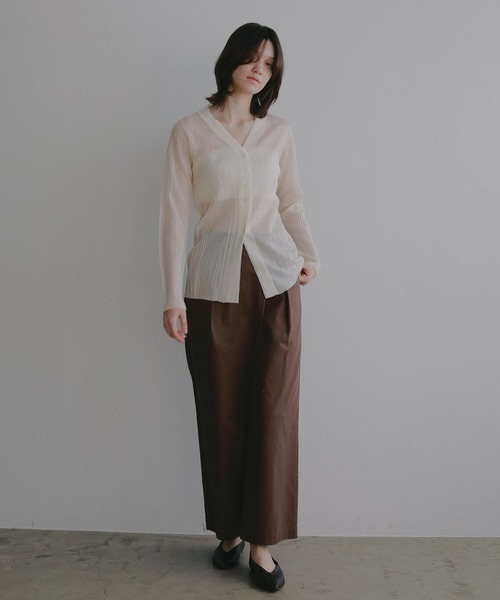 MANOF(マノフ)の「SHEER RIB CARDIGAN(カーディガン/ボレロ・レディース・ピンク/アイボリー/ブラック・F)」の10枚目の写真
