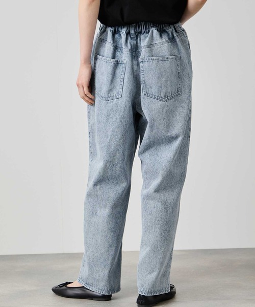 Mac-House（マックハウス）の「Idnes 　デニムイージーカーブパンツ（デニムパンツ・レディース・ブルー/サックスブルー・M/L）」の8枚目の写真