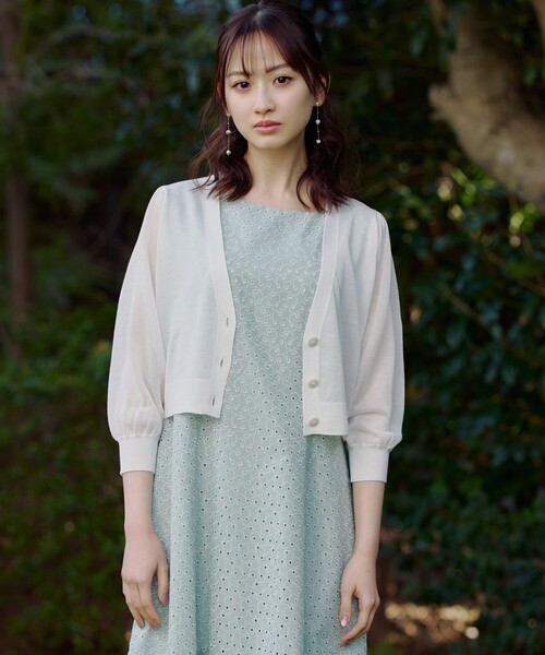 TOCCA(トッカ)の「SHEER CARDIGAN カーディガン(カーディガン/ボレロ・レディース・ネイビー系/ライトグリーン系/アイボリー系/ブラック系/ピンク系・MEDIUM/SMALL)」の6枚目の写真