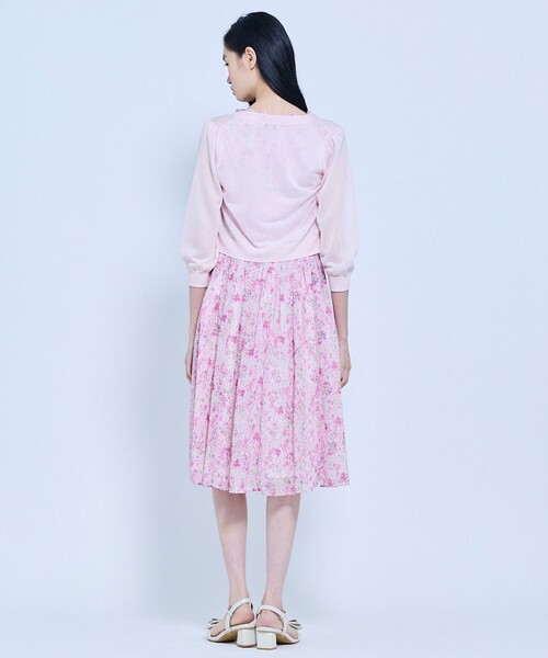 TOCCA(トッカ)の「SHEER CARDIGAN カーディガン(カーディガン/ボレロ・レディース・ネイビー系/ライトグリーン系/アイボリー系/ブラック系/ピンク系・MEDIUM/SMALL)」の14枚目の写真