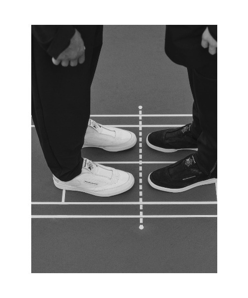 Reebok(リーボック)の「ホワイトマウンテニアリング クラブシー 85 ヴィンテージ / White Mountaineering CLUB C 85 VINTAGE(スニーカー・メンズ・ホワイト/ブラック・24.0cm/24.5cm/23.5cm/23.0cm/22.5cm)」の5枚目の写真