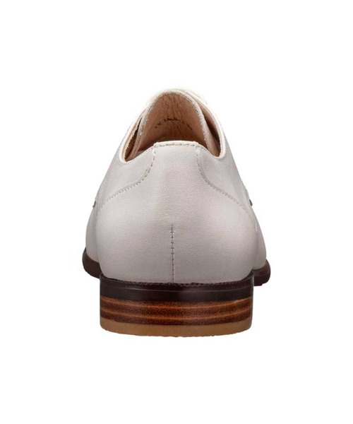 R.(REGAL FOOT COMMUNITY)(アールドット)の「アールドット S19C ストレートチップ(ドレスシューズ・レディース・アイボリー・22.5/24.5/24/23.5/23)」の4枚目の写真