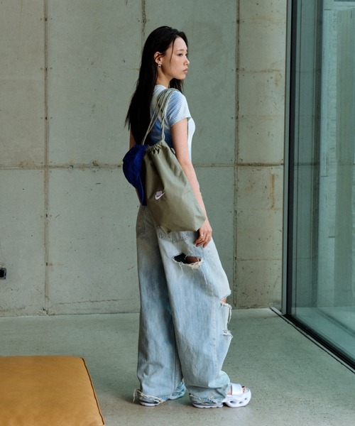 NIKE（ナイキ）の「ナイキ ヘリテージ 2.0 ドローコード バッグ (12L) / Nike Heritage 2.0 Drawstring Bag (12L) IB4356-320 Light Army（バックパック/リュック・メンズ・グリーン系その他2・ONE SIZE）」の6枚目の写真
