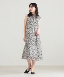 Demi-Luxe BEAMS | フラワー フリルネック ノースリーブ ワンピース(ワンピース)