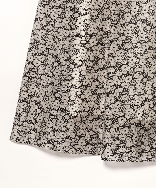 Demi-Luxe BEAMS(デミルクス ビームス)の「【7/24値下げ】フラワー フリルネック ノースリーブ ワンピース(ワンピース・レディース・ブラック・36/38)」の7枚目の写真