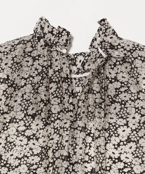 Demi-Luxe BEAMS(デミルクス ビームス)の「【7/24値下げ】フラワー フリルネック ノースリーブ ワンピース(ワンピース・レディース・ブラック・36/38)」の8枚目の写真