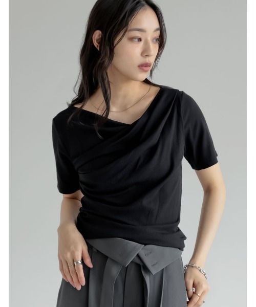 Re:EDIT(リエディ)の「リブカットソードレープ半袖トップス(Tシャツ/カットソー・レディース・ブラック/モカ/オフホワイト/グレー/レッド・MEDIUM/LARGE)」の6枚目の写真