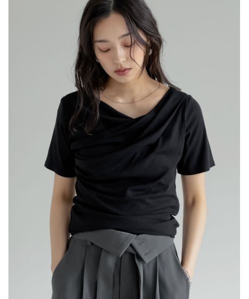 Re:EDIT(リエディ)の「リブカットソードレープ半袖トップス(Tシャツ/カットソー・レディース・ブラック/モカ/オフホワイト/グレー/レッド・MEDIUM/LARGE)」の8枚目の写真