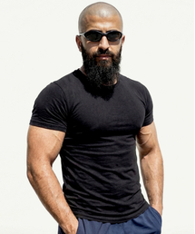 REBRENNER（リブレンナー）の「エッセンシャル 無地 マッスルフィット 半袖Tシャツ ブラック（Tシャツ/カットソー）」