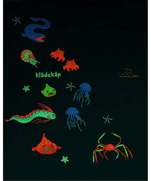 kladskap（クレードスコープ）の「【大好評につき再入荷】蓄光深海魚刺しゅう半袖Tシャツ【接触冷感・吸水速乾】（Tシャツ/カットソー・キッズ・ブルーグリーン/ブラック・120cm/100cm/110cm/130cm/90cm）」の10枚目の写真
