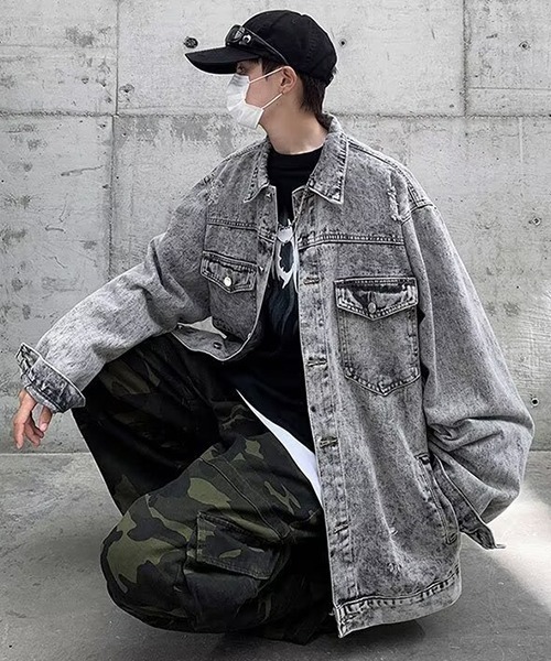 B.I.D.(ビーアイディー)の「《Bz》クラッシュ加工ブリーチブラックデニムGジャン/ジャケット(NEZ)(デニムジャケット・メンズ・ブラック・FREE)」の2枚目の写真