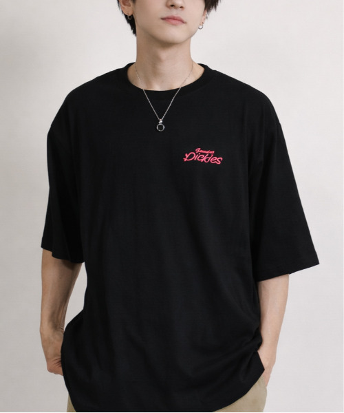 Dickies(ディッキーズ)の「【neos】GENUINE DICKIES ジェニュイン ディッキーズ バック刺繍 ビッグロゴ ハーフスリーブ Tシャツ メンズ レディース ユニセックス(Tシャツ/カットソー・メンズ・ブラック系1/ホワイト系1/ホワイト系2/ブラック系2・MEDIUM/LARGE/X-LARGE)」の18枚目の写真