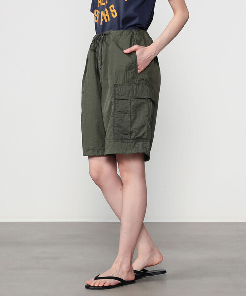WILD THINGS（ワイルドシングス）の「WILD THINGS | 〈別注〉 ダブルダイナイロン カーゴショーツ WOMEN（その他パンツ・レディース・ブラック/オリーブ・S/XS）」の2枚目の写真