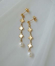saran jewelry/クローバーモチーフ パール ピアス/アレルギー対応