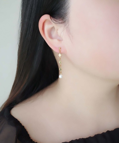 CERCA(チェルカ)の「saran jewelry/クローバーモチーフ パール ピアス/アレルギー対応(ピアス(両耳用)・レディース・ゴールド/シルバー・FREE)」の15枚目の写真