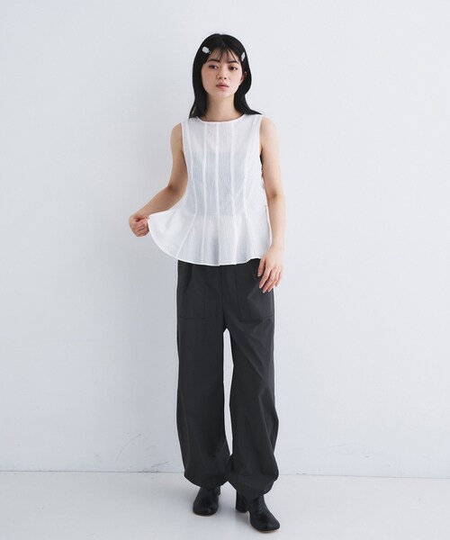 CODE A(コードエー)の「back ribbon flare tops(シャツ/ブラウス・レディース・チャコールグレー/ホワイト・00)」の6枚目の写真