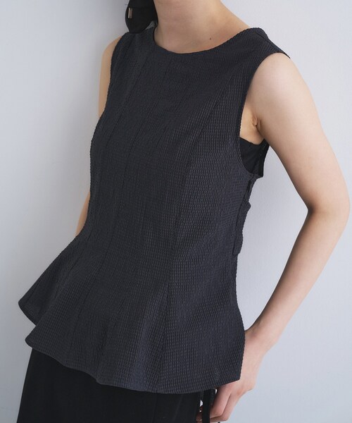 CODE A(コードエー)の「back ribbon flare tops(シャツ/ブラウス・レディース・チャコールグレー/ホワイト・00)」の10枚目の写真