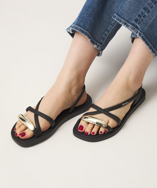 IPANEMA（イパネマ）の「＜Ipanema＞GOCHIC Slide（サンダル・レディース・ブラック/ダークブラウン・23cm/24.5cm/24cm/22cm）」の4枚目の写真