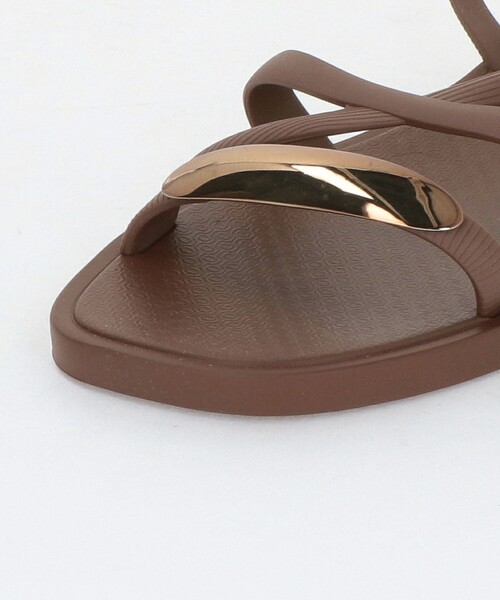 IPANEMA（イパネマ）の「＜Ipanema＞GOCHIC Slide（サンダル・レディース・ブラック/ダークブラウン・23cm/24.5cm/24cm/22cm）」の11枚目の写真
