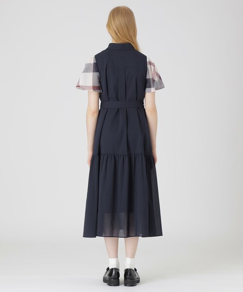 BLUE LABEL CRESTBRIDGE(ブルーレーベルクレストブリッジ)の「【10周年記念】クリスピーシアーボイルティアードドレス(ワンピース・レディース・ブルー/ダークネイビー・36/38/40)」の9枚目の写真