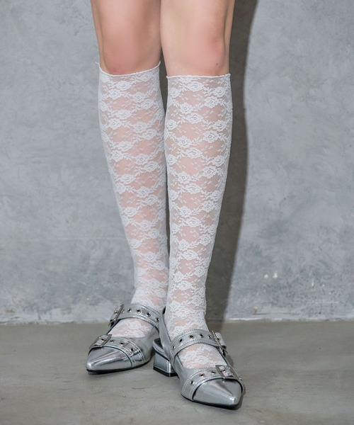repipi armario（レピピ アルマリオ）の「ポインテッドベルトミュールサンダル（サンダル・キッズ・ブラック/シルバー・LARGE/MEDIUM/SMALL）」の13枚目の写真