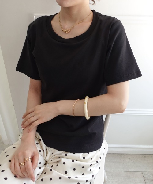 CORNERS(コーナーズ)の「カップ付きTシャツ(Tシャツ/カットソー・レディース・ブラック/ブラウン/チャコールグレー/オフホワイト・M)」の1枚目の写真