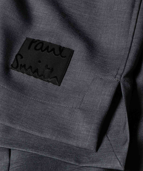 Paul Smith(ポールスミス)の「"Cropped Logo" ソリッド 半袖シャツ / 263317 427B(シャツ/ブラウス・メンズ・チャコールグレー/グレー/ベージュ・SMALL/X-LARGE/LARGE/MEDIUM)」の22枚目の写真
