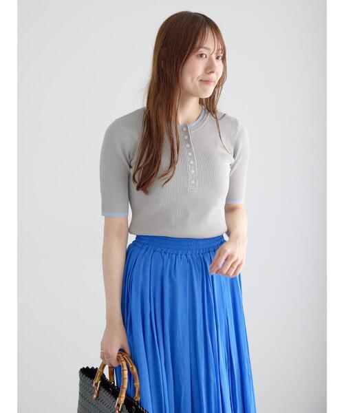 Te chichi(テチチ)の「【UVカット】ヘンリーネック5分袖配色リブニット(ニット/セーター・レディース・ネイビー/グレー/オフホワイト・F)」の6枚目の写真