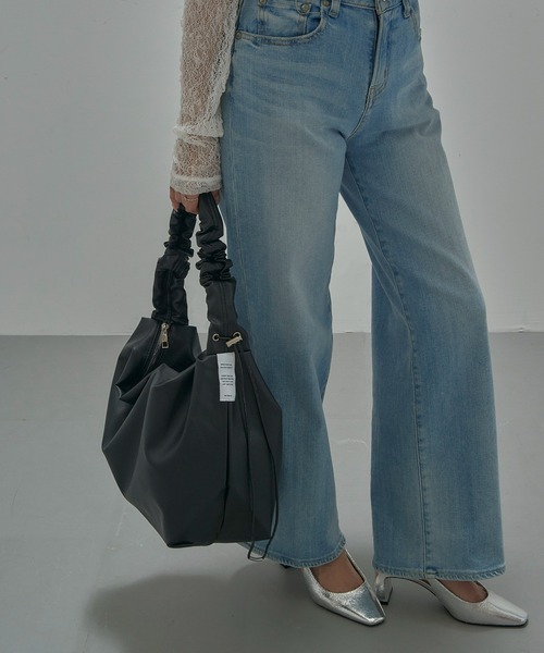 ALTROSE（アルトローズ）の「【ALT ROSE】レフト2WAYショルダーバッグ 332902（ショルダーバッグ・レディース・ブラック系1/シルバー/ブラウン/アイボリー系2/アイボリー系1/カーキ・FREE）」の14枚目の写真