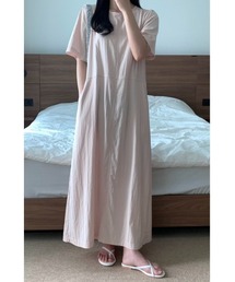 クルーネックシンプルワンピース