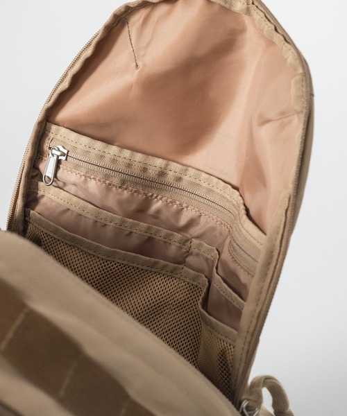 MIS(エムアイエス)の「BACKPACK(バックパック/リュック・メンズ・ベージュ/ブラック・ONESIZE)」の13枚目の写真