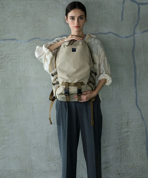 MIS(エムアイエス)の「BACKPACK(バックパック/リュック・メンズ・ベージュ/ブラック・ONESIZE)」の16枚目の写真