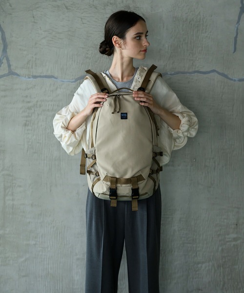 MIS(エムアイエス)の「BACKPACK(バックパック/リュック・メンズ・ベージュ/ブラック・ONESIZE)」の19枚目の写真